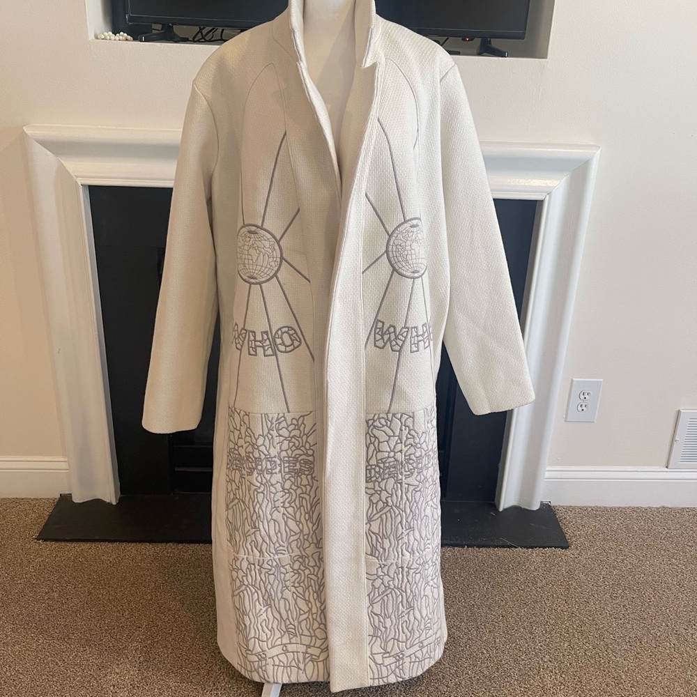 WHO DECIDES WAR BY EV BRAVADO BLESSED COAT LARGE